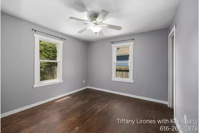 3241 Buchanan Avenue SW, Grand Rapids, MI 49548 - Photo 10
