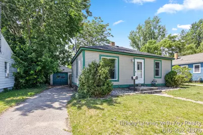 3241 Buchanan Avenue SW, Grand Rapids, MI 49548 - Photo 2