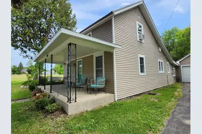 205 S Columbia Avenue, Scottville, MI 49454 - Photo 2