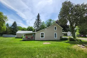 205 S Columbia Ave, Scottville, MI 49454 - Photo 10