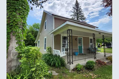 205 S Columbia Avenue, Scottville, MI 49454 - Photo 1