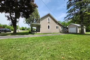 205 S Columbia Ave, Scottville, MI 49454 - Photo 4
