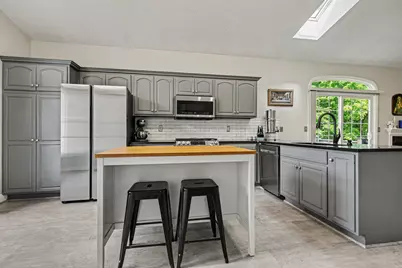 7997 Rolling Meadows Drive, Kalamazoo, MI 49009 - Photo 8