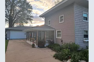 911 Washington Boulevard, Lake Odessa, MI 48849 - Photo 1