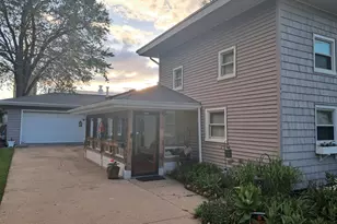 911 Washington, Lake Odessa, MI 48849 - Photo 1