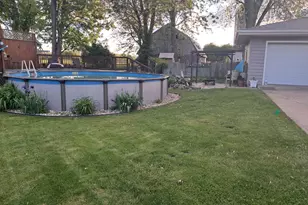 911 Washington Blvd, Lake Odessa, MI 48849 - Photo 4