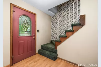 6155 Blythefield Avenue NE, Rockford, MI 49341 - Photo 8