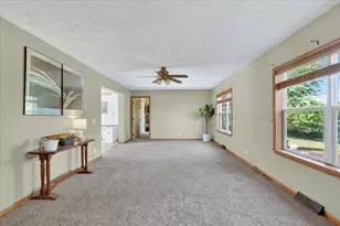 2869 Ridgecrest Dr, Saranac, MI 48881 - Photo 10