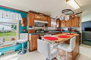 600 Peach Ln, Fremont, MI 49412 - Photo 8