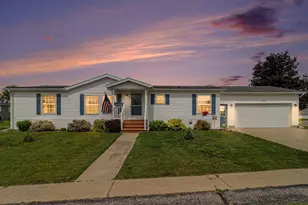 600 Peach Ln, Fremont, MI 49412 - Photo 20