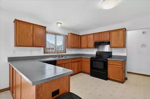 33470 Paoletti Dr, Fraser, MI 48026 - Photo 8