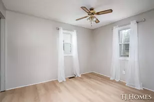 423 Collins Ave, Muskegon, MI 49444 - Photo 12
