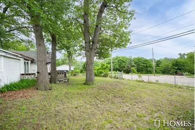 423 Collins Avenue, Muskegon, MI 49444 - Photo 20