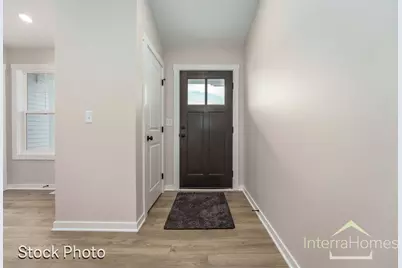 1595 N Village Circle, Kalamazoo, MI 49009 - Photo 4