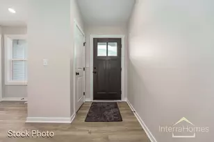 1595 N Village Cir, Kalamazoo, MI 49009 - Photo 4