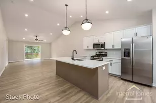 1595 N Village Cir, Kalamazoo, MI 49009 - Photo 6