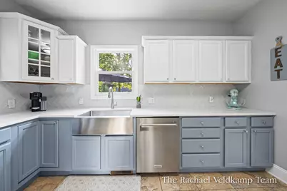348 Gladstone Drive SE, Grand Rapids, MI 49506 - Photo 22
