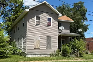 212 W Porter St, Albion, MI 49224 - Photo 2