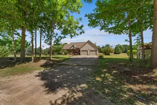 1016 Lukesport Rd, Quincy, MI 49082 - Photo 8