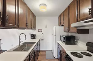 4328 Norman Dr SE, Grand Rapids, MI 49508 - Photo 12