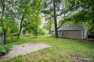 926 Emerson Ave, Muskegon, MI 49442 - Photo 22