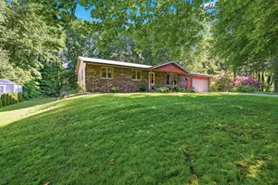 15915 Ryan Dr, Holland, MI 49424 - Photo 2