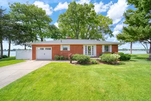 188 Hawthorne Dr, Brooklyn, MI 49230 - Photo 2
