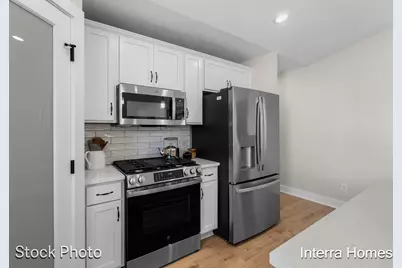 1597 N Village Circle, Kalamazoo, MI 49009 - Photo 10