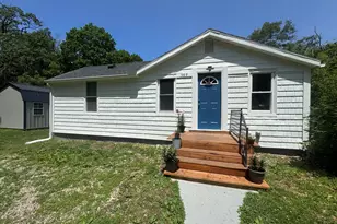 389 Parker Ave, Benton Harbor, MI 49022 - Photo 4
