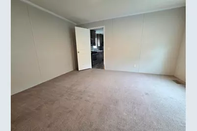 638 Courtland Lane, Muskegon, MI 49442 - Photo 10