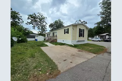 638 Courtland Lane, Muskegon, MI 49442 - Photo 2