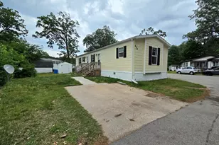 638 Courtland Ln, Muskegon, MI 49442 - Photo 2