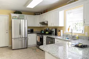 1109 Meadowsweet Ln, Vicksburg, MI 49097 - Photo 6