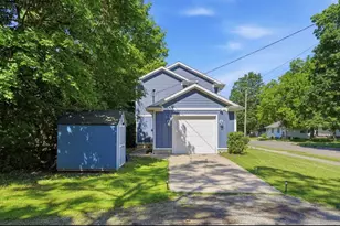 1015 Monroe St, Benton Harbor, MI 49022 - Photo 24
