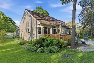 8473 Parkridge Dr, Dexter, MI 48130 - Photo 4
