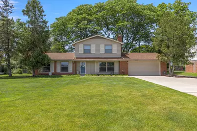 26181 Middlebelt Road, Farmington Hills, MI 48334 - Photo 1
