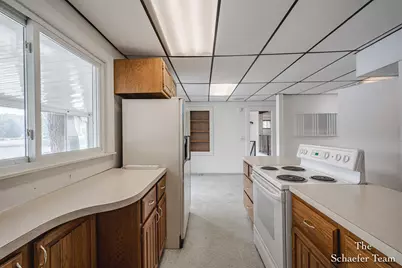 10870 Simpson W, Greenville, MI 48838 - Photo 14