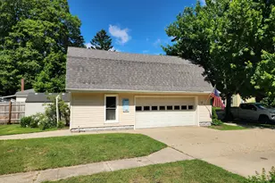 315 N Main St, Allegan, MI 49010 - Photo 2