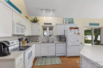 12464 S Sand Beach Drive, Grant, MI 49327 - Photo 10