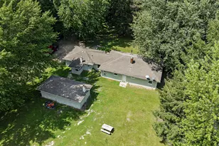 2718 Coloma Rd, Benton Harbor, MI 49022 - Photo 48