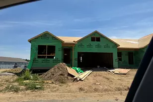 1591 N Village Cir, Kalamazoo, MI 49009 - Photo 2