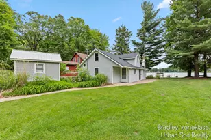 12452 S Sand Beach Dr, Grant, MI 49327 - Photo 12
