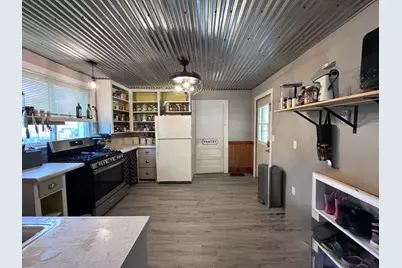315 N Maple Street, Marcellus, MI 49067 - Photo 2
