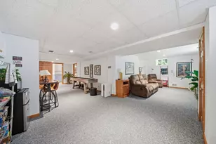 3010 S Wood Dale Dr, Jackson, MI 49203 - Photo 26