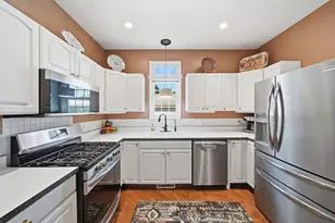 3010 S Wood Dale Dr, Jackson, MI 49203 - Photo 4