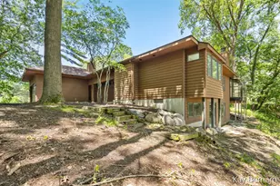 1860 Beard Dr SE, Grand Rapids, MI 49546 - Photo 14