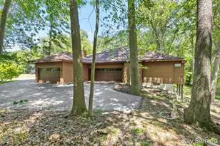 1860 Beard Dr SE, Grand Rapids, MI 49546 - Photo 16