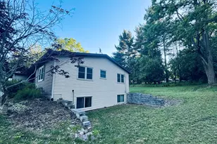 2025 Walker Ave NW, Grand Rapids, MI 49504 - Photo 14