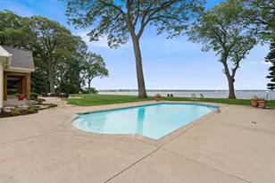 329 W Circle Dr, North Muskegon, MI 49445 - Photo 122