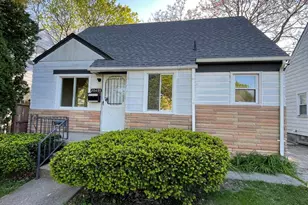 20495 Mendota St, Detroit, MI 48221 - Photo 2